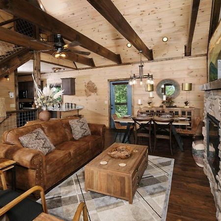 Chestnut Bearadise Villa Gatlinburg Exterior photo